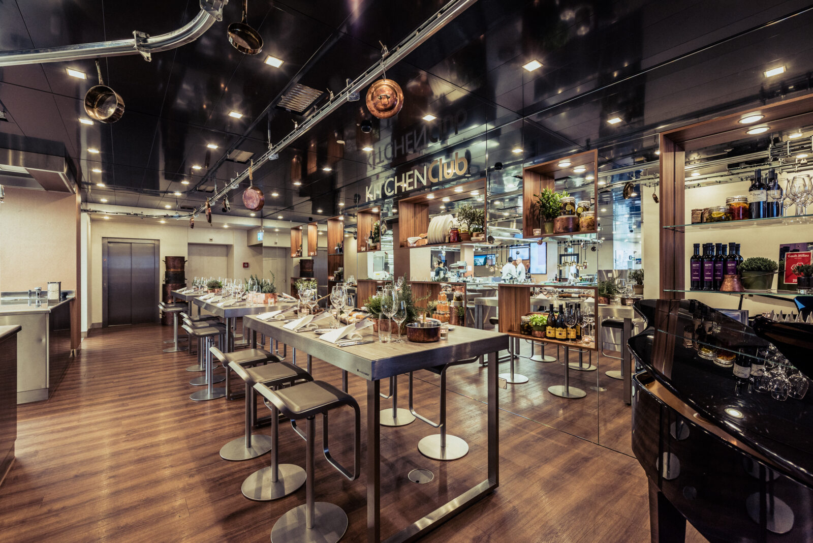 15 Hotel Montana Luzern Kitchen Club 1