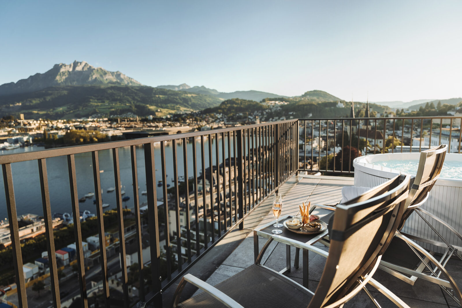 5 Hotel Montana Luzern Penthouse Junior Suite 1
