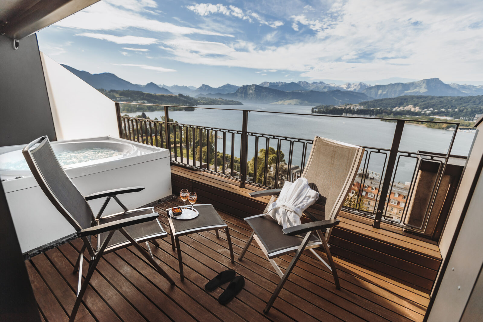 7 Hotel Montana Luzern Penthouse Spa Suite 1