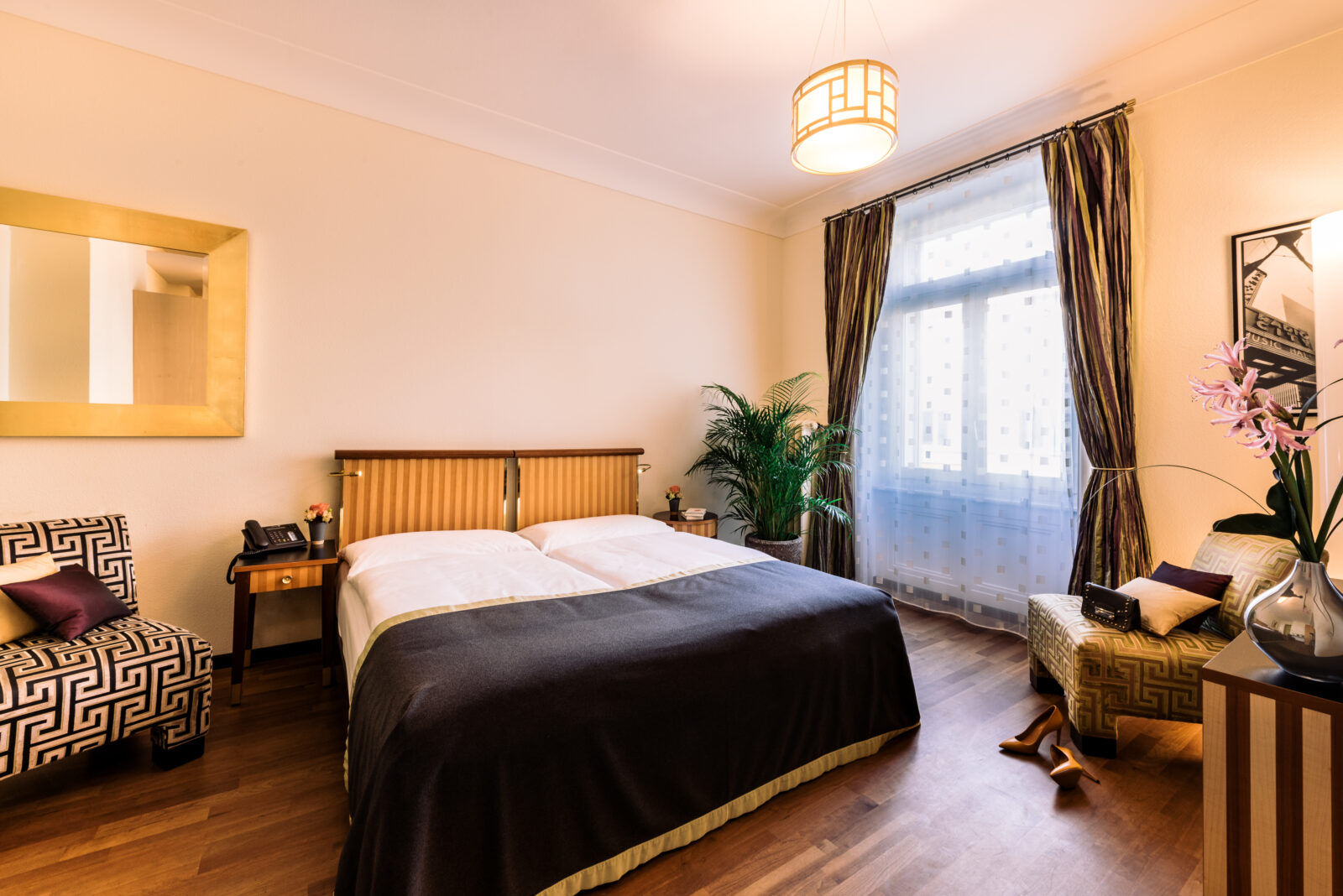 8 Hotel Montana Luzern Zimmer See 1