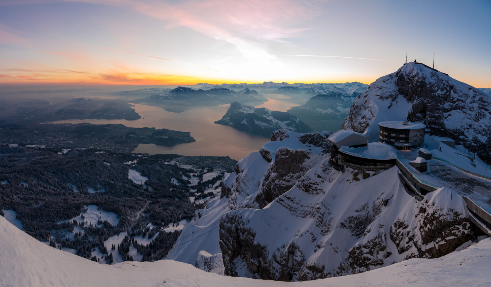 Pilatus RE DOK PILATUS D593231 Pano 290