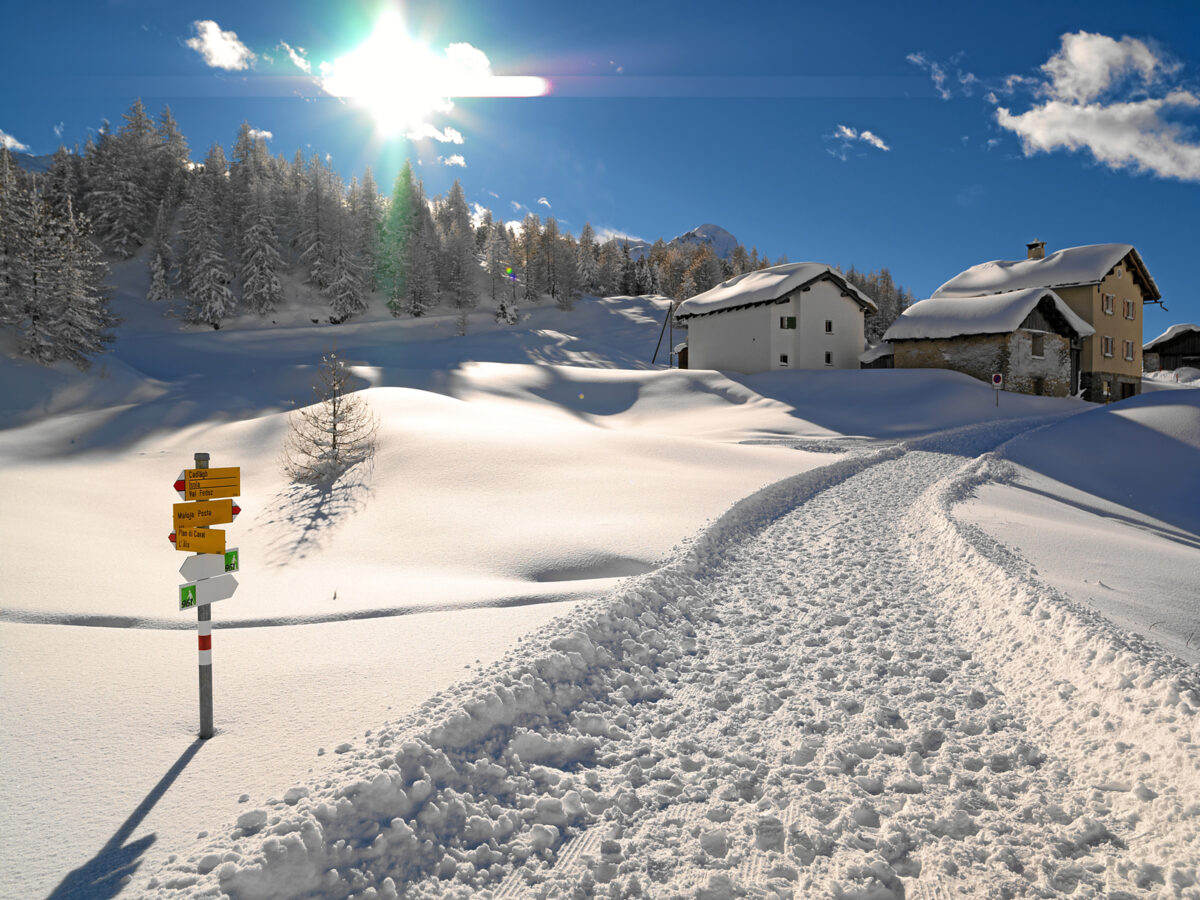 Bregaglia Engadin Tourismus Front