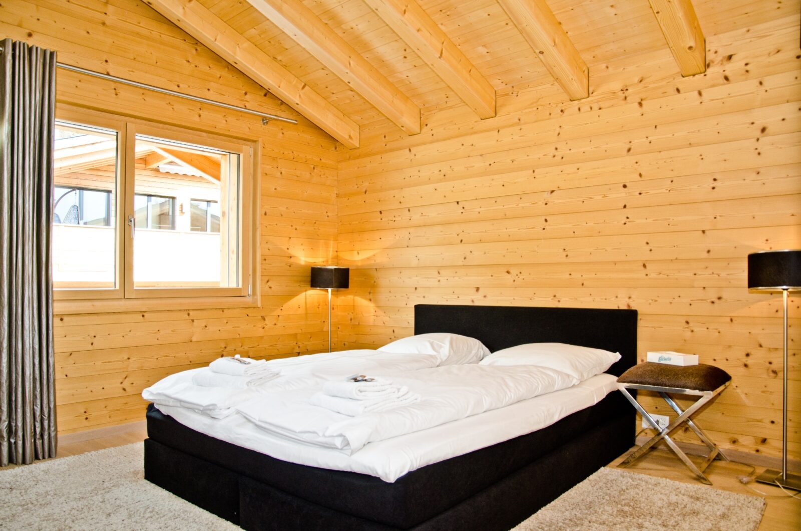 griwarent apartment silbersee grindelwald schlafzimmer2 180227 1.jpg 1
